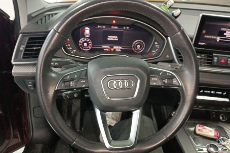 奥迪Q5L 2018款 45 TFSI 尊享时尚型 国V局部细节13