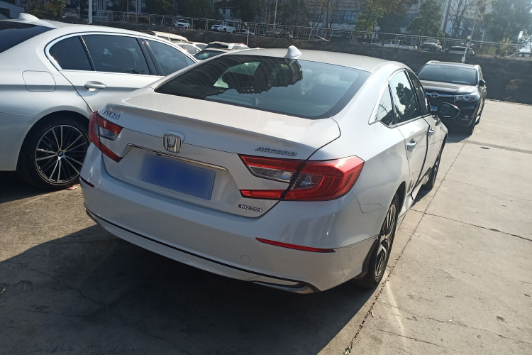 本田 雅阁 2018款 锐·混动 2.0L 锐领版 国VI车身外观7