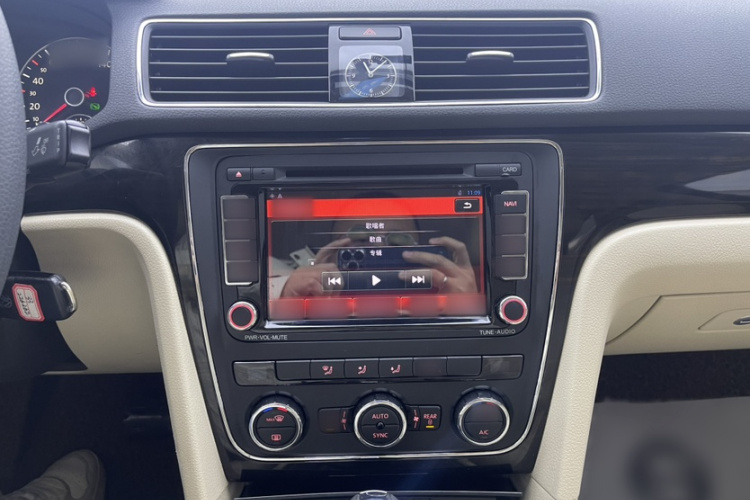 大众 帕萨特 2013款 1.8TSI DSG政府采购版局部细节16