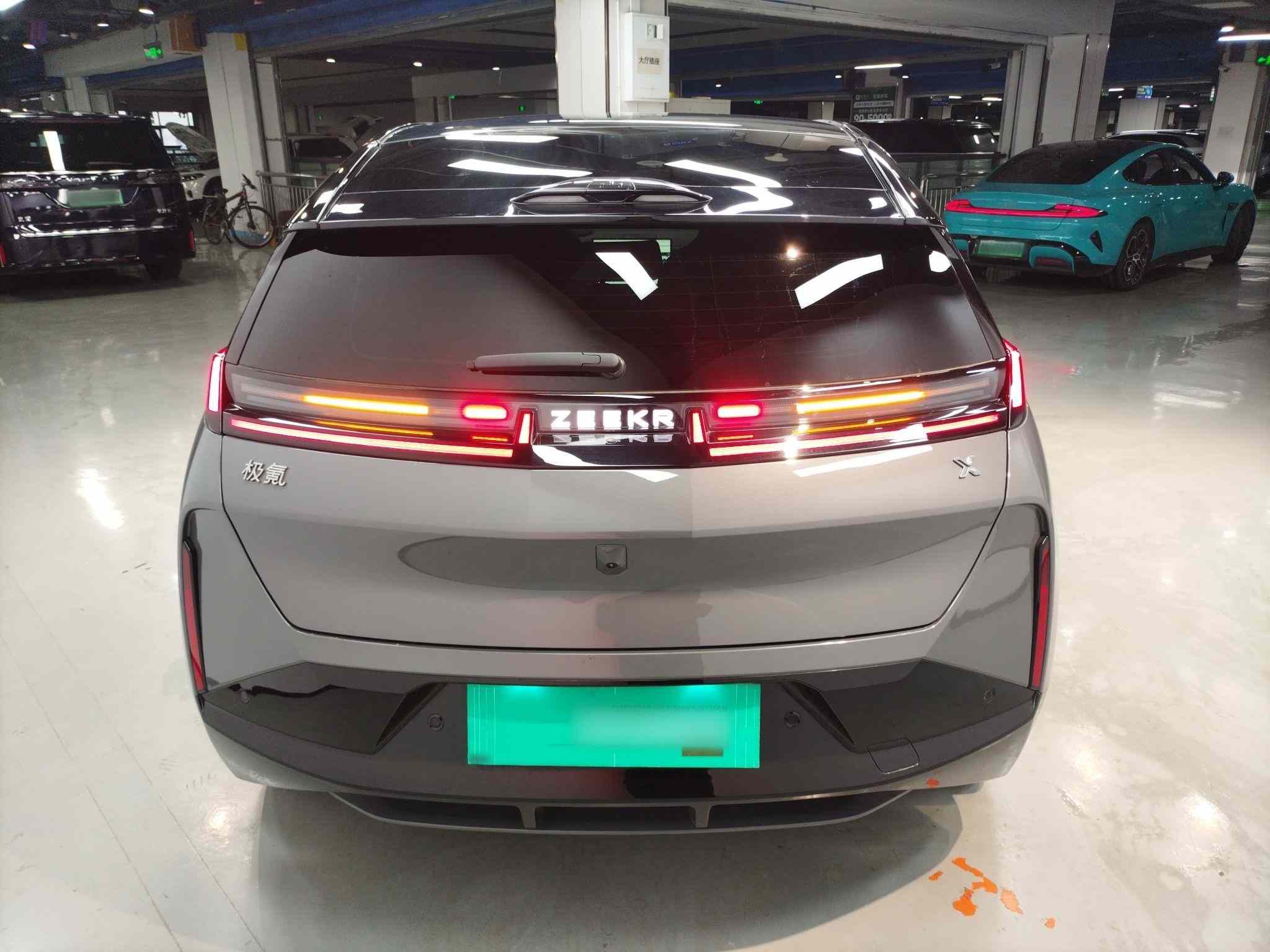 极氪X 2025款 五座长续航版(3)