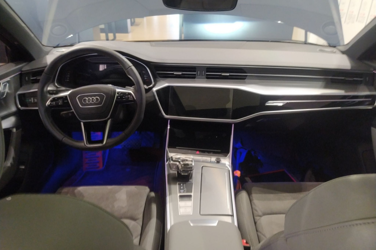 奥迪A6L 2023款 40 TFSI 豪华动感型中控内饰7002