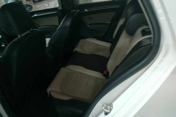 大众 高尔夫 2017款 230TSI 自动豪华百万辆纪念版中控内饰21