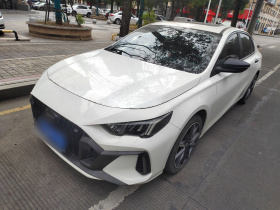 广汽传祺 影豹 2023款 270T DCT J11版