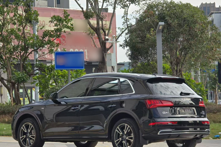 奥迪Q5L 2018款 40 TFSI 荣享时尚型 国V车身外观6005