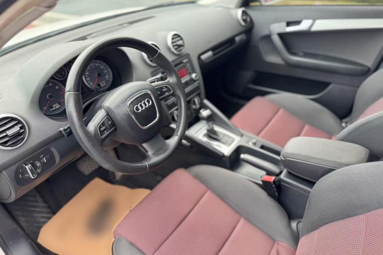 奥迪A3(进口) 2013款 Sportback 30 TFSI 舒适型中控内饰7001