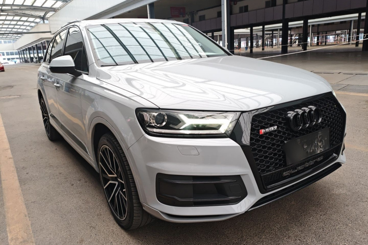 奥迪Q7 2016款 45 TFSI 技术型车身外观3