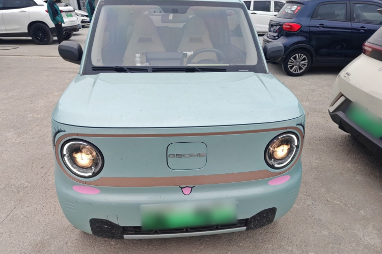 吉利银河 2023款 熊猫mini 200km 灵动熊车身外观2