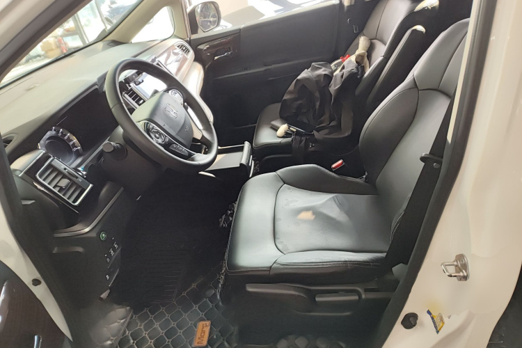 本田 艾力绅 2016款 2.4L 经典版中控内饰19