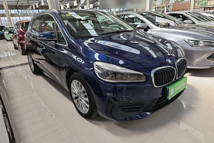 宝马2系旅行车 2019款 218i 领先型车身外观6002