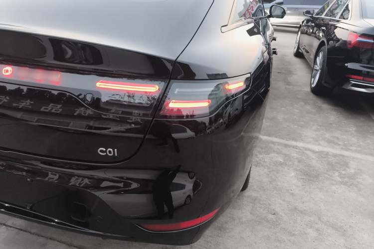 零跑汽车 零跑C01 2024款 纯电 525智行版车身外观6007