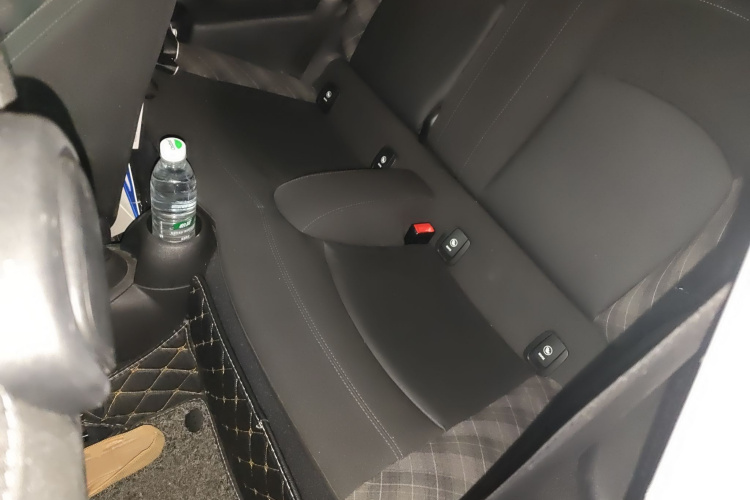 MINI 2018款 1.5T COOPER 经典派中控内饰21