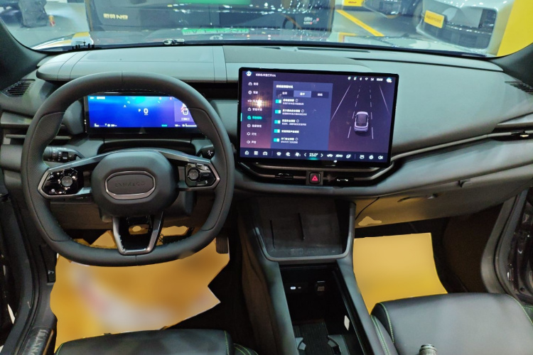 领克06 EM-P 2023款 EM-P 126长续航Halo中控内饰12