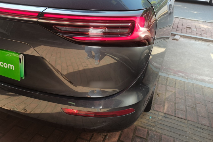 鸿蒙智行 问界M7 2024款 1.5T 后驱Plus版 5座车身外观6006