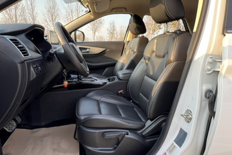 东风风光 风光S560 2019款 1.8L CVT精英型局部细节19