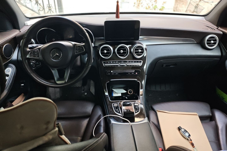奔驰GLC 2018款 改款 GLC 260 4MATIC 豪华型中控内饰7002