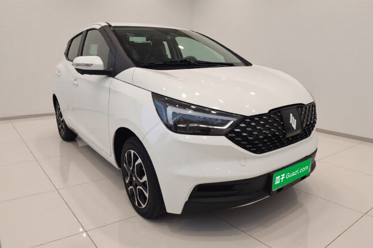 江铃集团新能源 易至EV3 2025款 Plus 330KM豪华型车身外观3