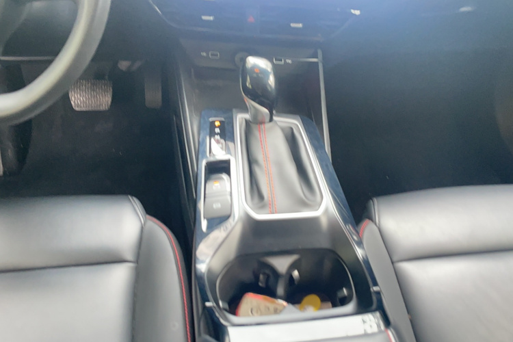 名爵 MG5 2022款 180DVVT CVT青春豪华版中控内饰7008