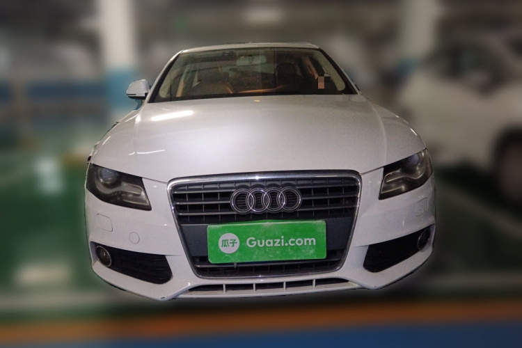 奥迪A4L 2010款 2.0 TFSI 舒适型车身外观2