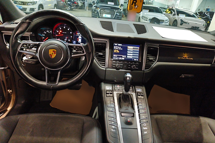 保时捷 2014款 Macan 2.0T中控内饰12