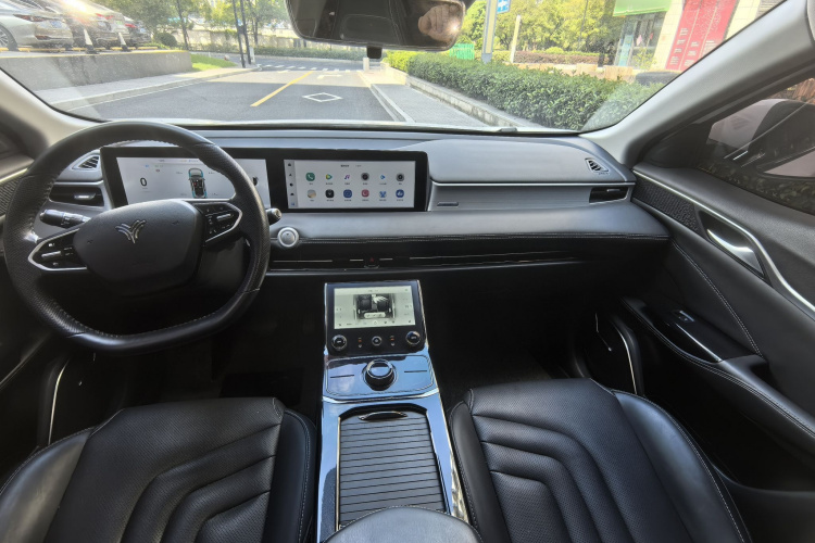 哪吒汽车 哪吒U 2022款 智500 磷酸铁锂中控内饰7001