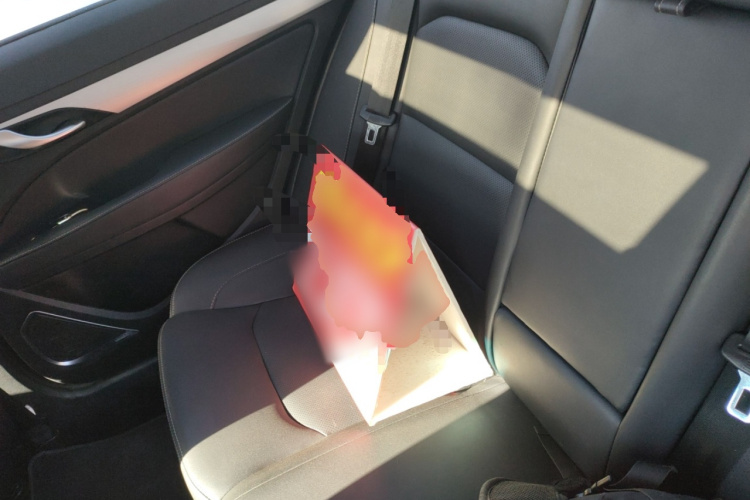 吉利汽车 帝豪 2018款 1.5L CVT向上互联版中控内饰21