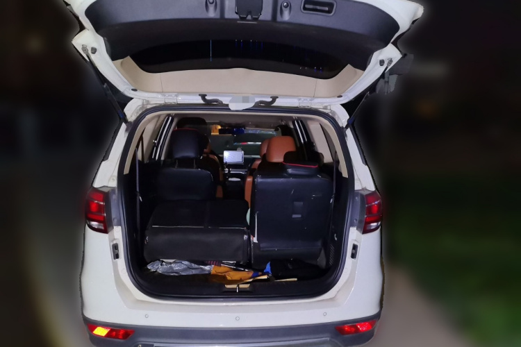 北汽威旺M50F 2017款 1.5L 舒适型中控内饰23