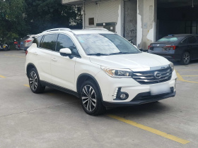 广汽传祺 传祺GS4 2017款 235T 自动两驱豪华智联版