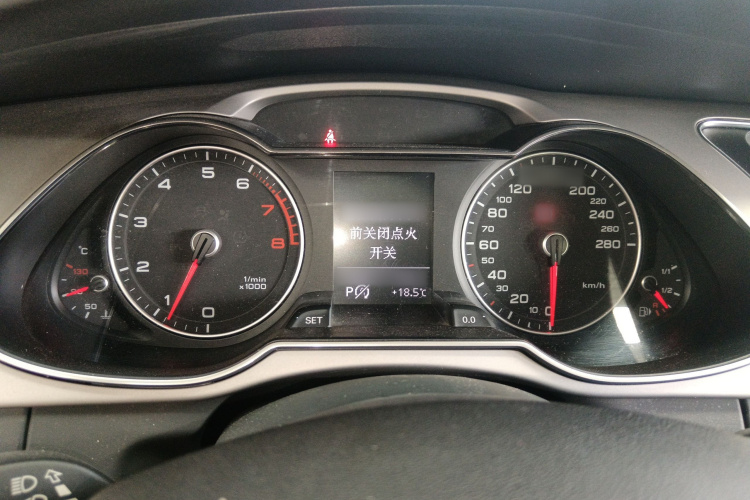 奥迪A4L 2016款 30 TFSI 典藏版 自动舒适型局部细节14