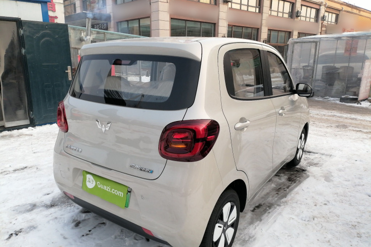 五菱汽车 宏光MINIEV 2025款 四门版 进阶款车身外观7