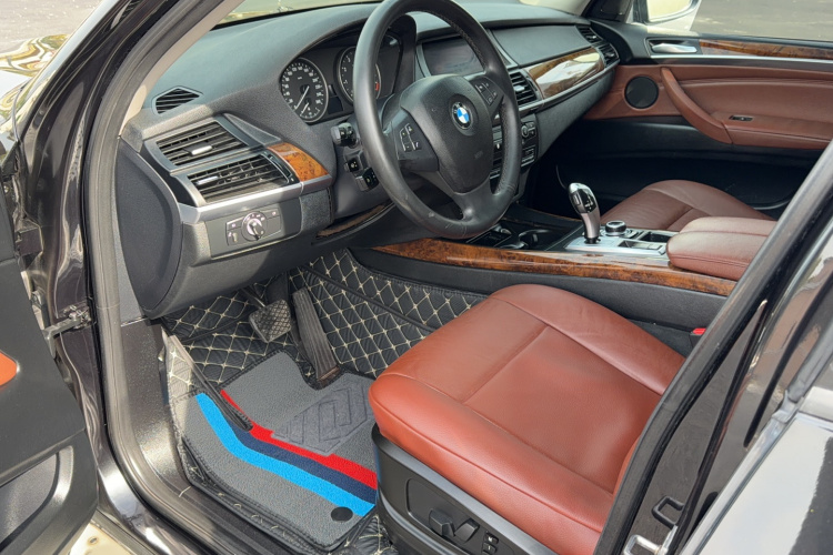 宝马X5(进口) 2011款 xDrive35i 领先型中控内饰7001