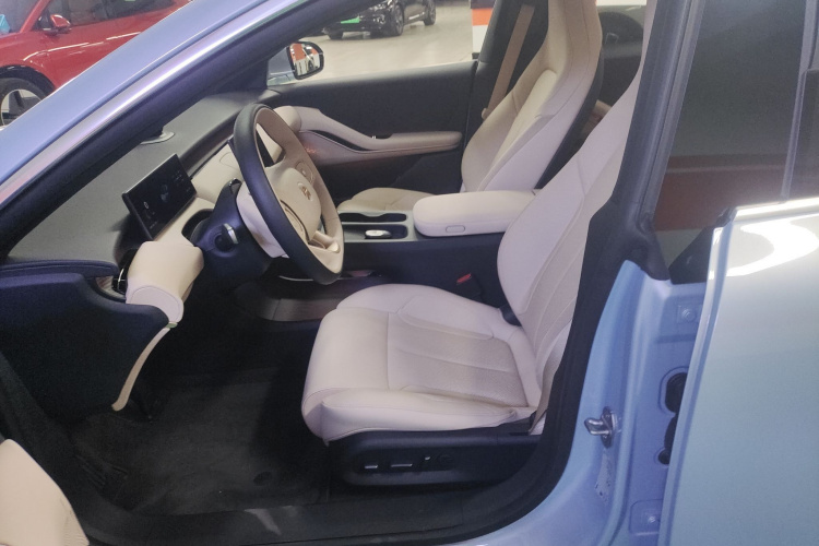 蔚来ET5 2024款 75kWh中控内饰19