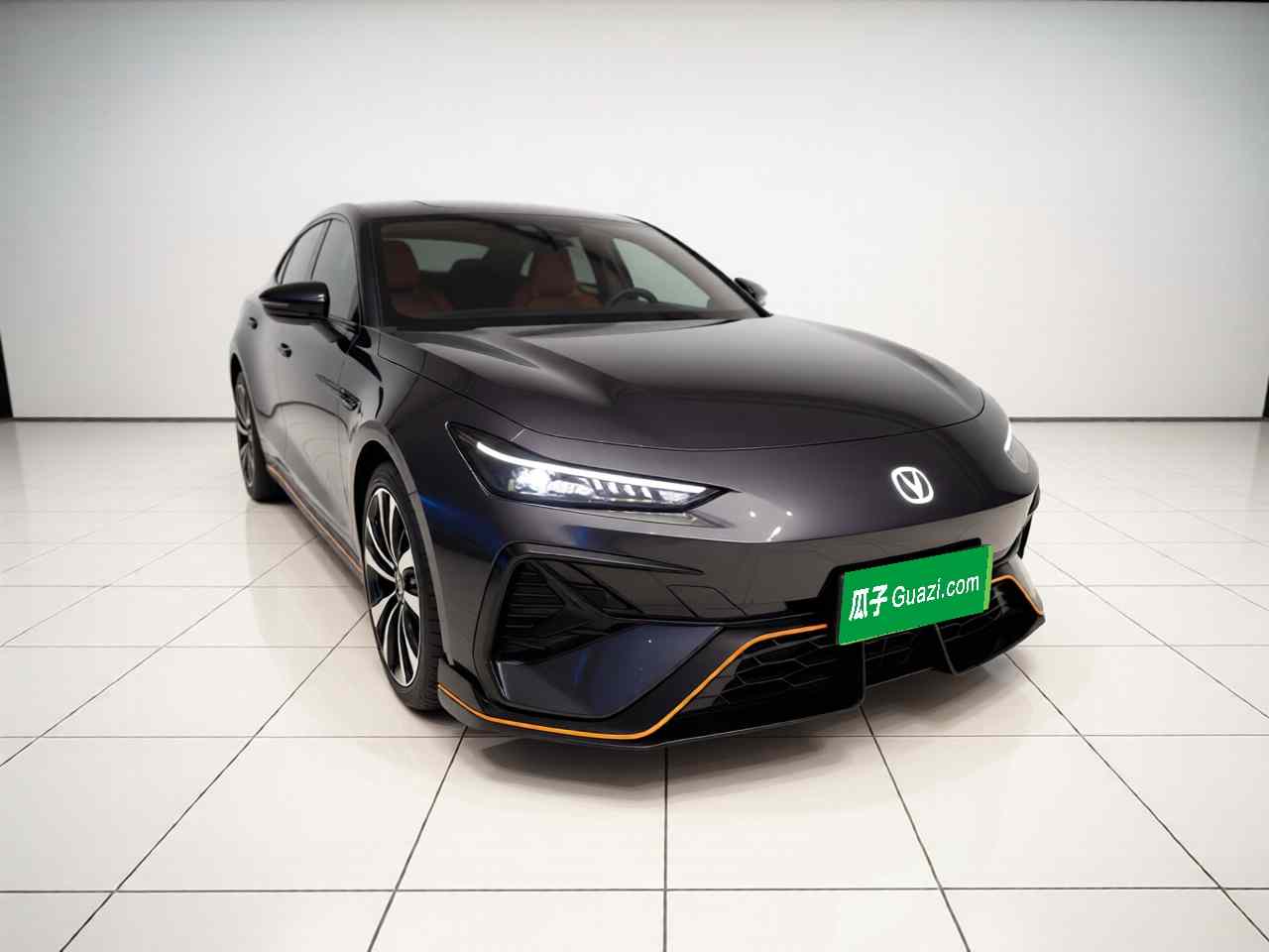 长安UNI-V 2025款 第三代 1.5T 500Bar尊贵运动型(1)