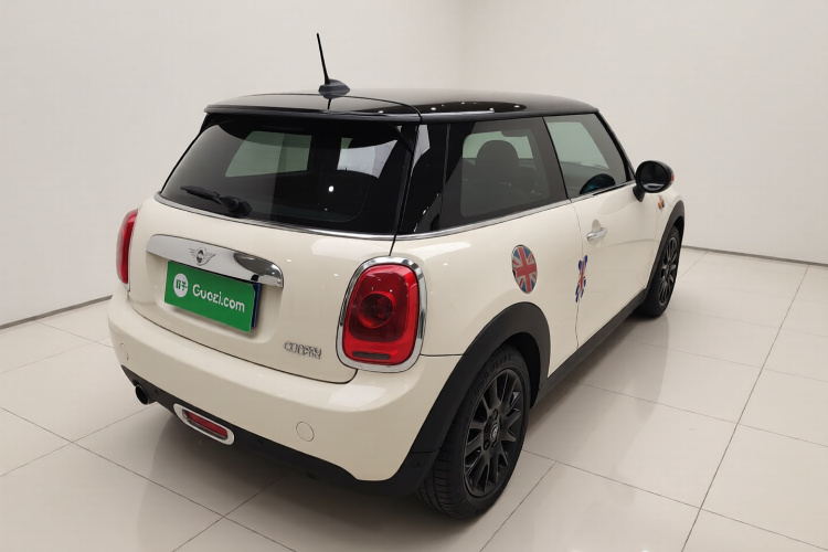 MINI 2016款 1.5T COOPER车身外观7