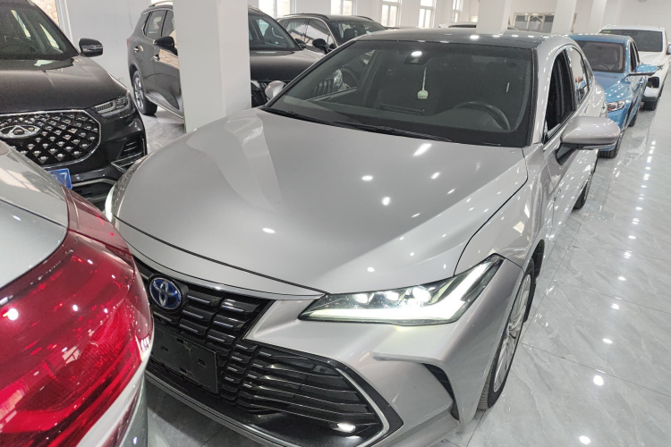 丰田 亚洲龙 2022款 双擎 2.5L XLE尊贵版车身外观2