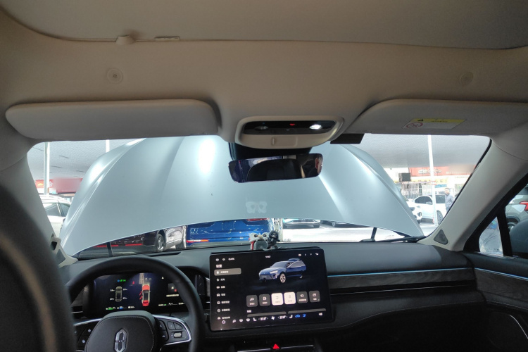 鸿蒙智行 问界M5 2022款 增程四驱性能版中控内饰22