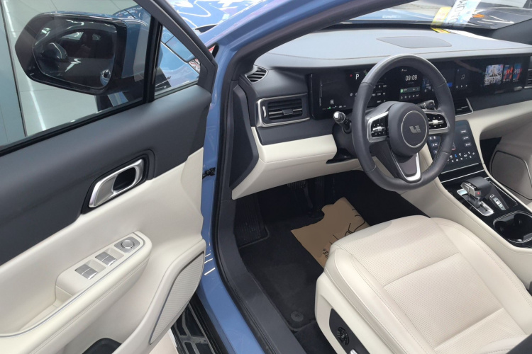 理想汽车 理想ONE 2021款 增程6座版中控内饰20