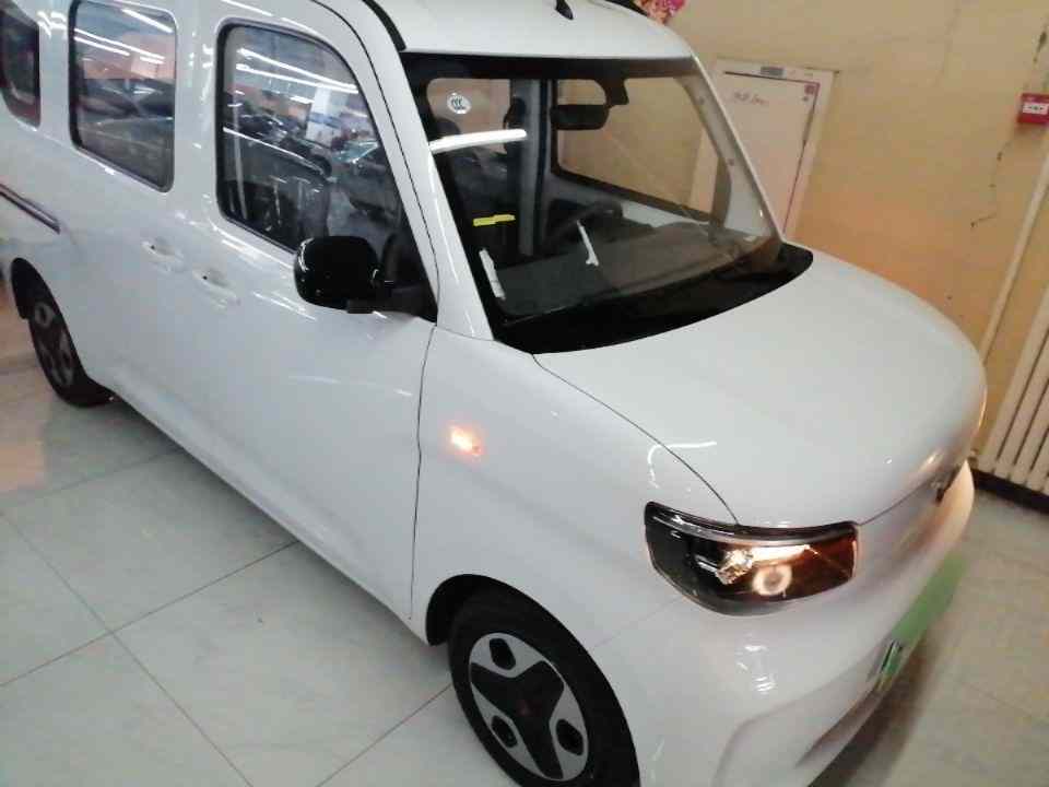 五菱汽车 五菱之光新能源 2025款 201km 舒适型(5)