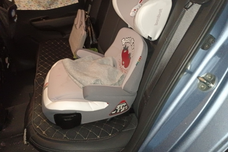 起亚 福瑞迪 2018款 1.6L 手动智享天窗版Value中控内饰21