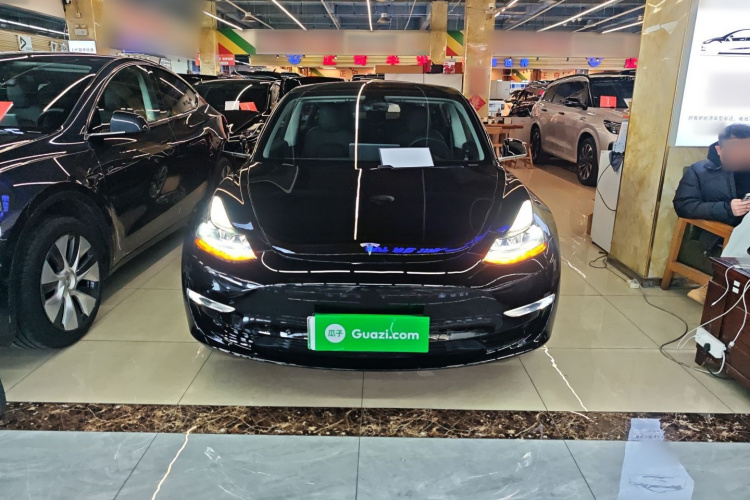 特斯拉 Model 3 2020款 改款 长续航后轮驱动版车身外观2