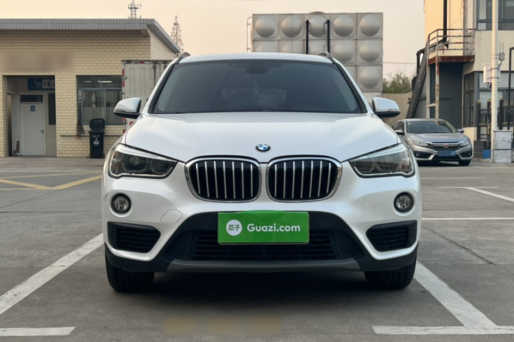 宝马X1 2016款 sDrive18Li 尊享型车身外观6008