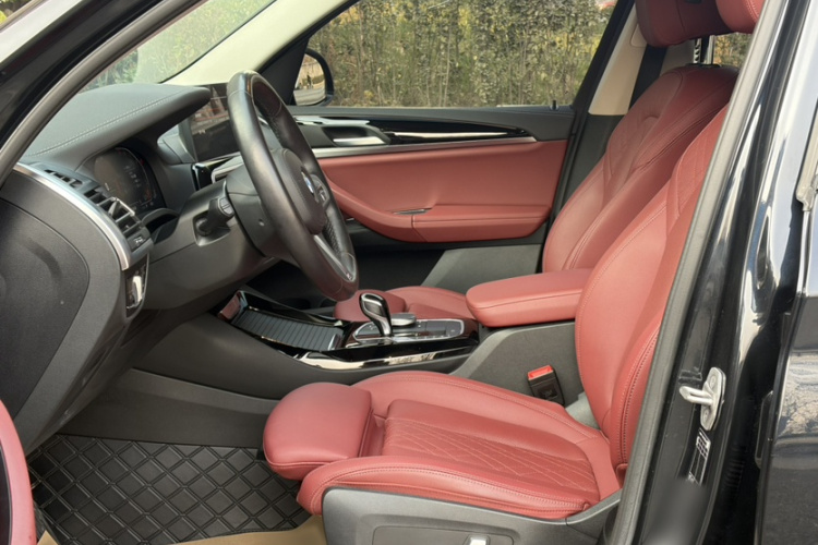 宝马X3 2022款 改款 xDrive25i M运动套装中控内饰7002