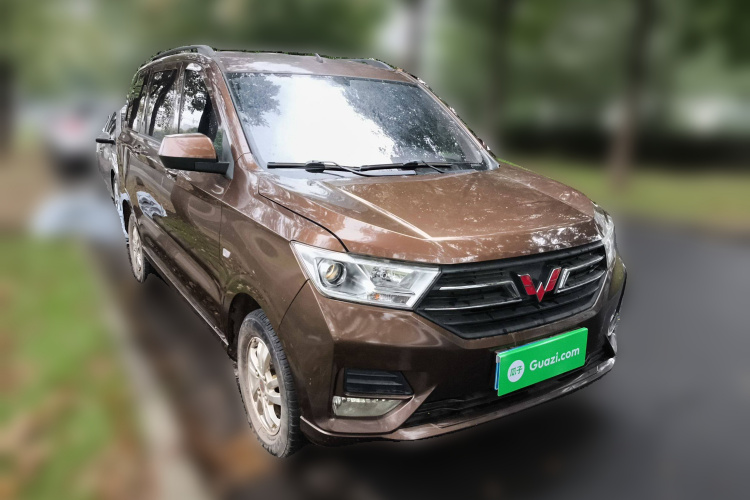 五菱汽车 五菱宏光 2021款 1.5L改款 S标准型 液压助力LAR车身外观6002