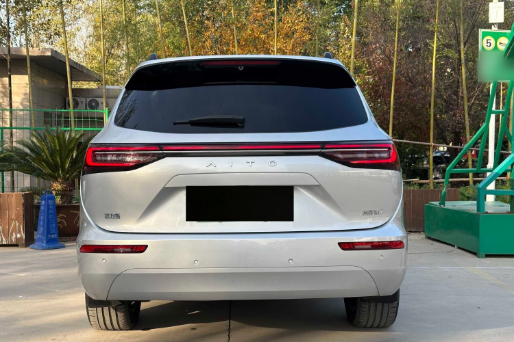 鸿蒙智行 问界M7 2024款 1.5T 智驾四驱Max版 5座车身外观6005