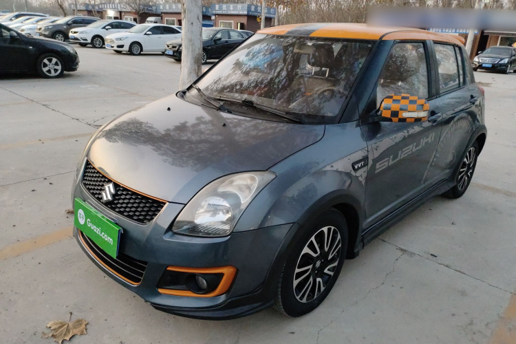 铃木 雨燕 2016款 1.5L 自动时尚型酷玩版车身外观1