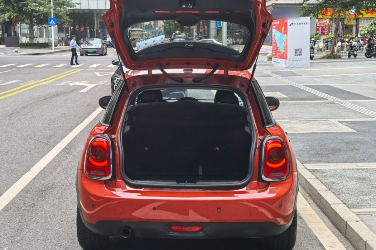 MINI 2019款 1.5T ONE 五门版车身外观6004