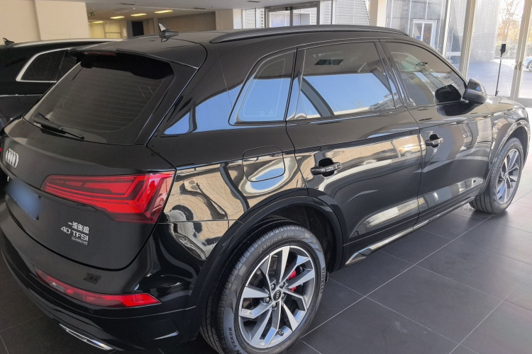 奥迪Q5L 2025款 40 TFSI 豪华动感型车身外观6003