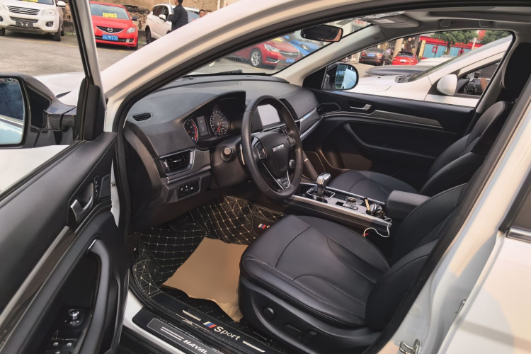 哈弗H6 2018款 红标 运动版 1.5T 自动两驱尊贵型中控内饰20