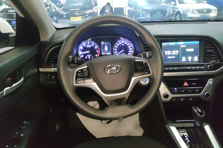 现代 领动 2016款 1.6L 自动智炫·精英型局部细节13