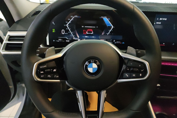 宝马3系 2025款 330Li M运动曜夜套装中控内饰13