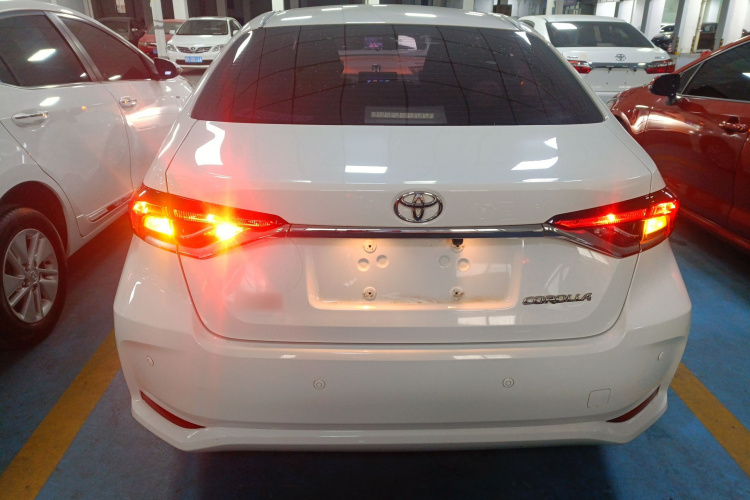 丰田 卡罗拉 2022款 TNGA 1.5L CVT先锋版车身外观6